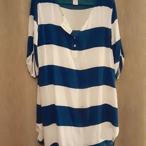 SKYE tunic cover up. Blue and white. Medium